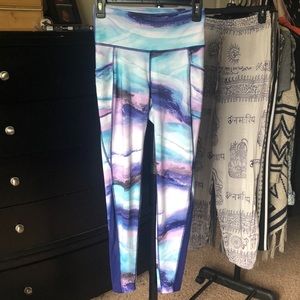 Multicolored athletic leggings